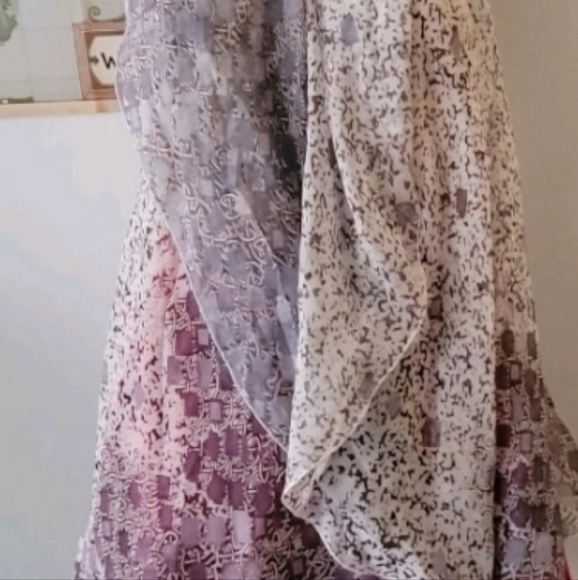 Style 101 Sheer Poncho, size Large - Picture 4 of 4